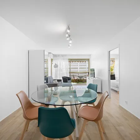 Apartamento Port Garavan Calme, Piscine, Rénové, Parking *